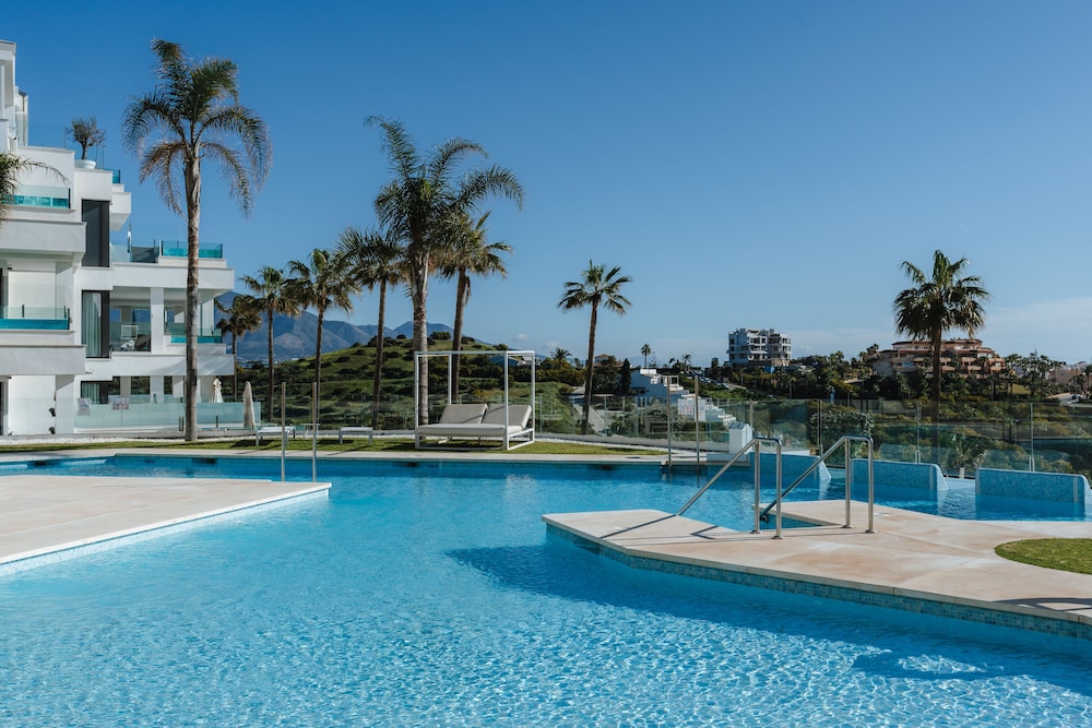 

Bari - Fuengirola - Wyndham Grand Residences Costa del Sol Mijas