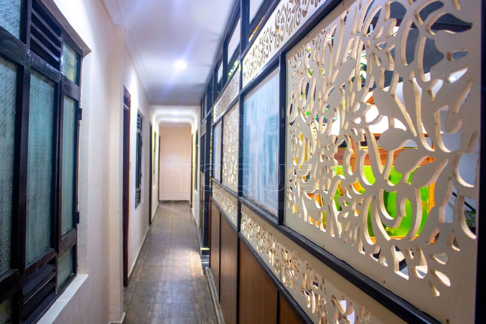 

Milano - Nairobi - Toque Hotel