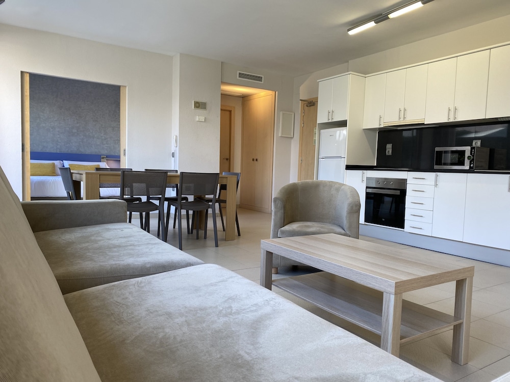 

Milano - Sitges - Atenea Park - Suites Apartments
