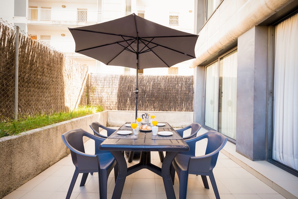 

Bologna - Sitges - Atenea Park - Suites Apartments