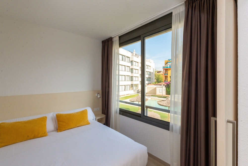

Milano - Sitges - Atenea Park - Suites Apartments