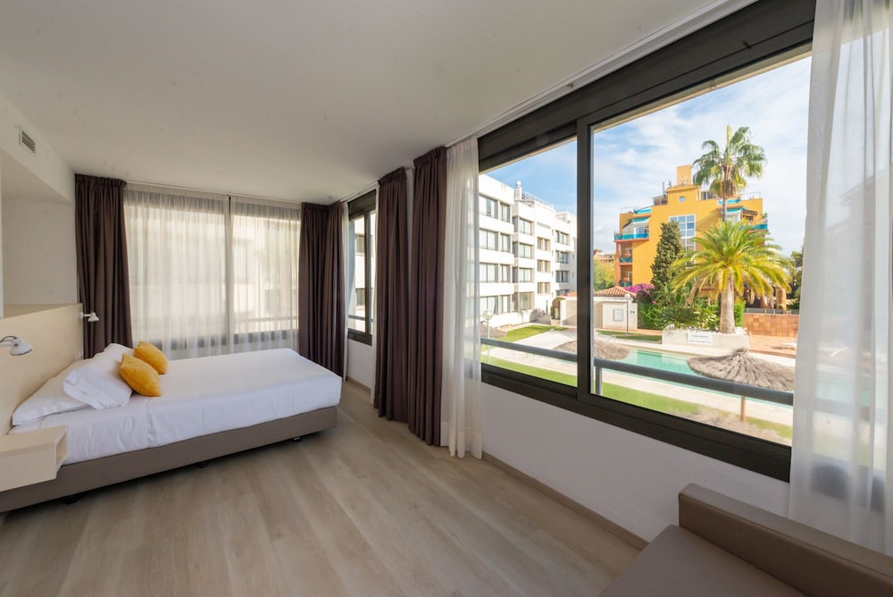 

Bologna - Sitges - Atenea Park - Suites Apartments