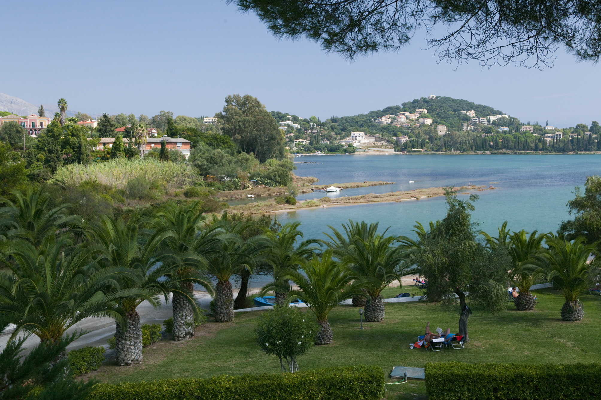 

Milano - Ágios Márkos - Govino Bay