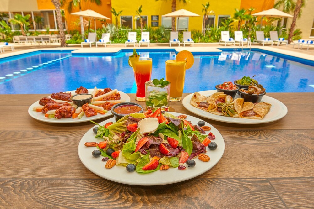 

Milano - Cabo San Lucas - City Express Plus by Marriott Cabo San Lucas
