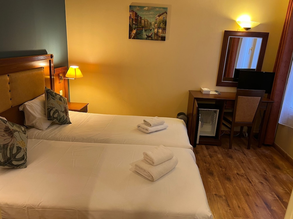 

Palermo - Clichy - 121 Paris Hotel