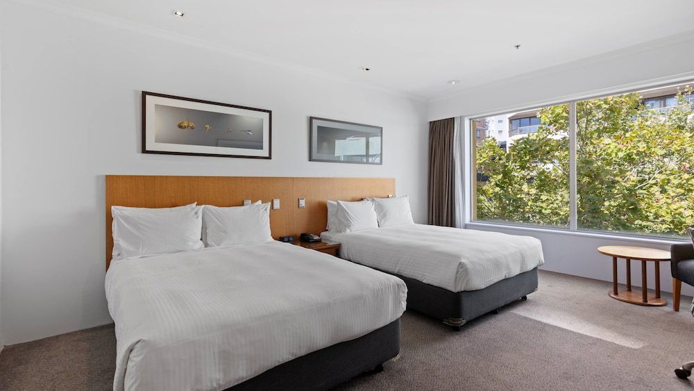 

Milano - Bondi Beach - Holiday Inn Sydney - Potts Point