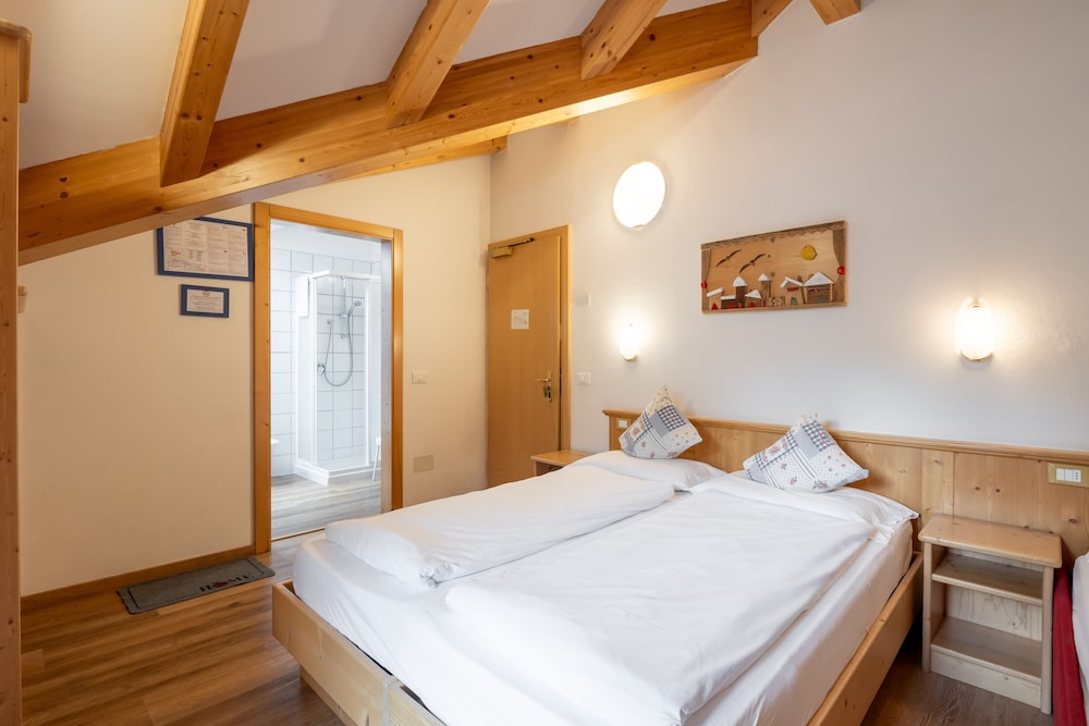 

Napoli - Penia - Villa Adria B&B