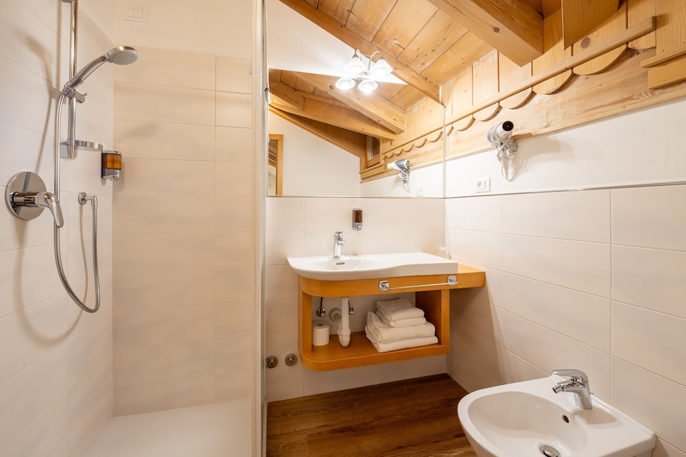 

Roma - Penia - Villa Adria B&B