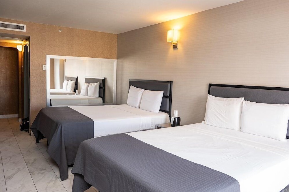 

Roma - Bronx - Hotel Moca NYC