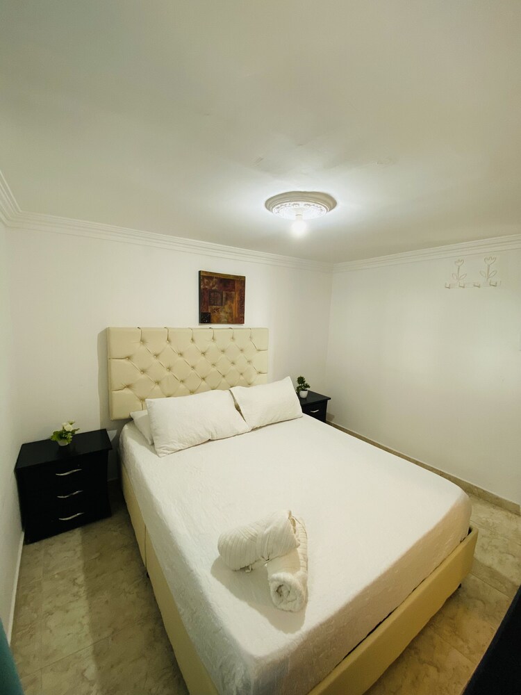 

Roma - La Tebaida - Hotel West California