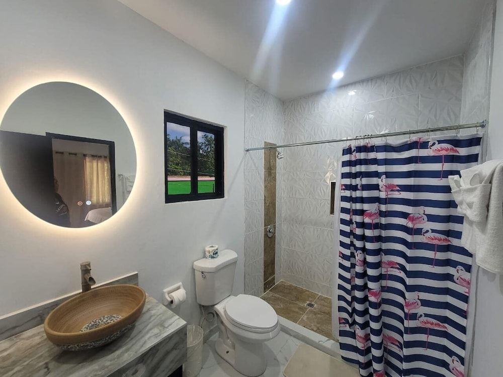 

Milano - Negril - Rum Runners Resort