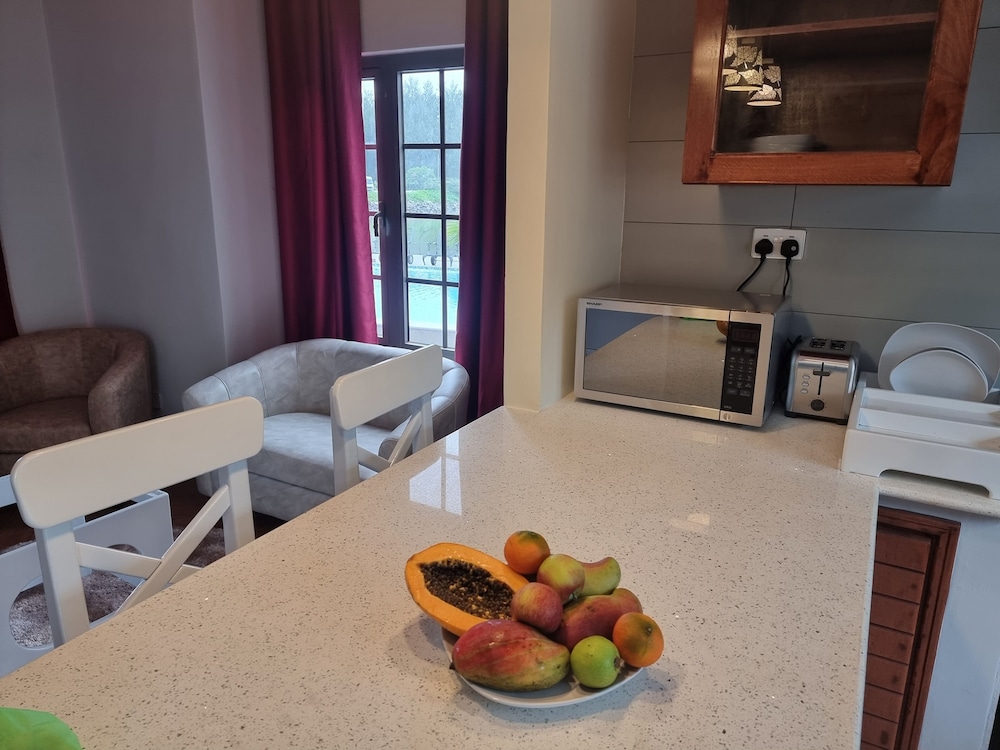 

Roma - Bel Ombre - Phoenix Luxury Self Catering Apartments