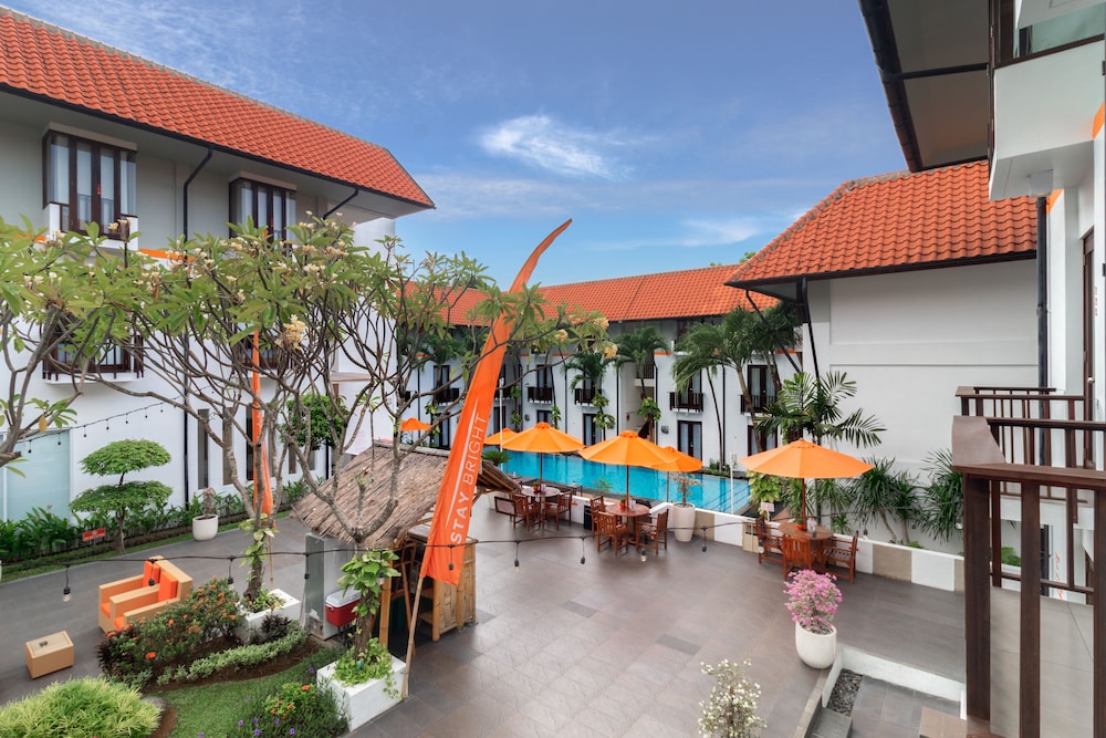

Roma - Bali, Indonesia - HARRIS Hotel Kuta Tuban Bali