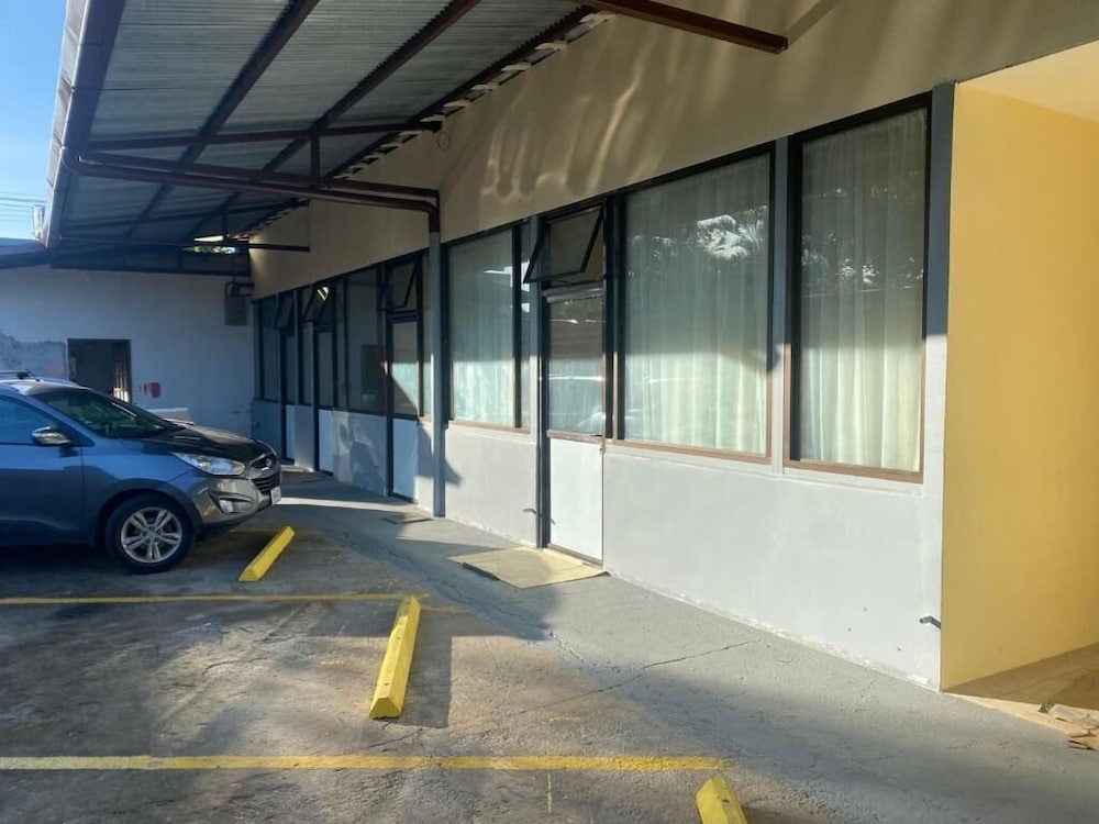 

Bologna - Grecia - Villa garita inn