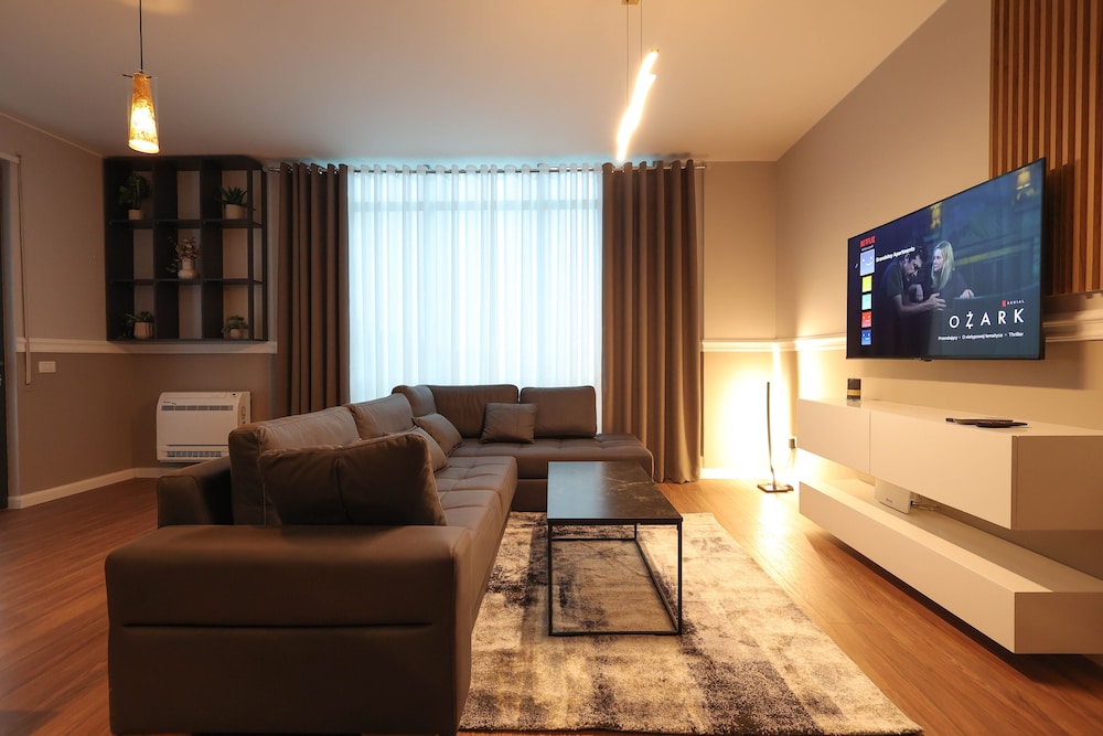 

Verona - Durrës - Grandstay Apartments