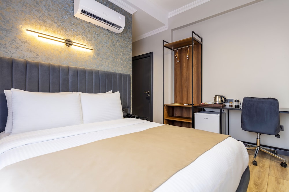 

Bari - Istanbul, New Airport - Lenora Airport Hotel- IST