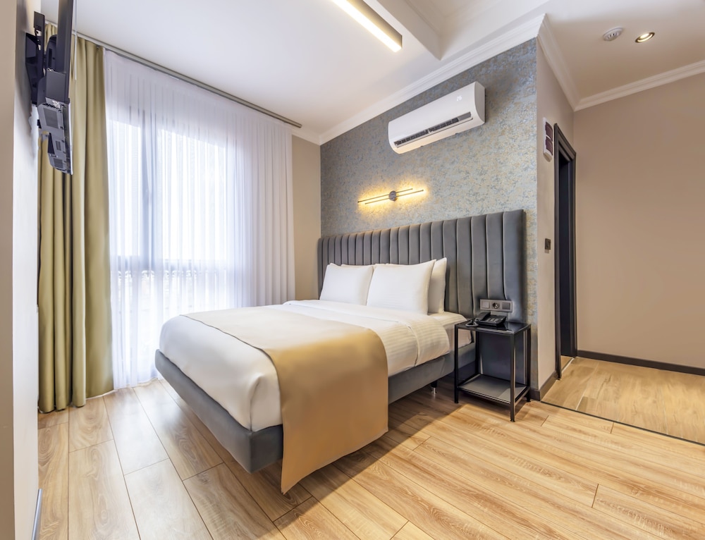 

Palermo - Istanbul, New Airport - Lenora Airport Hotel- IST