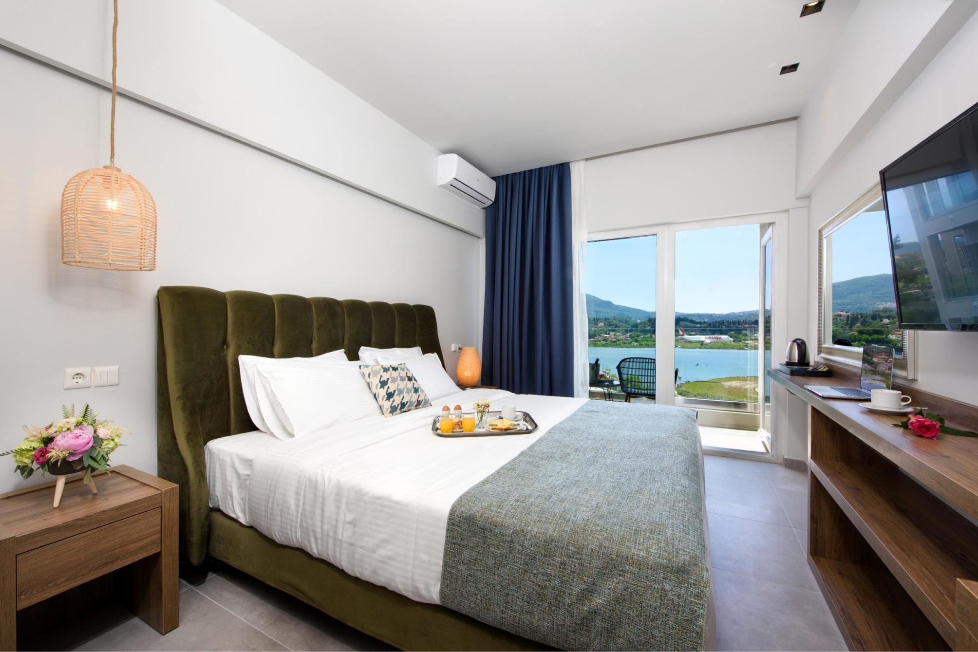 Doppelzimmer mit Seitlicher Meerblick
