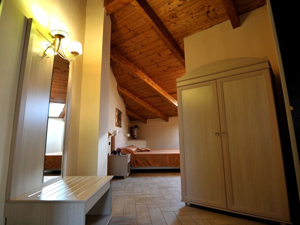 

Milano - Arzano - Hotel Barbato