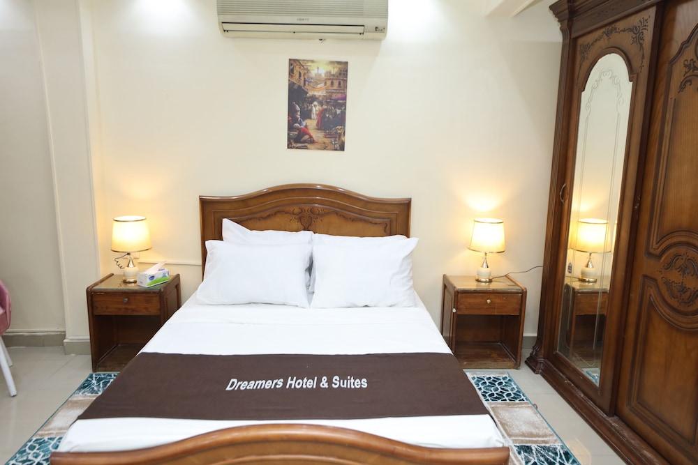 

Roma - Kirdāsah - Cairo City Center Dreamers Hotel & Suits