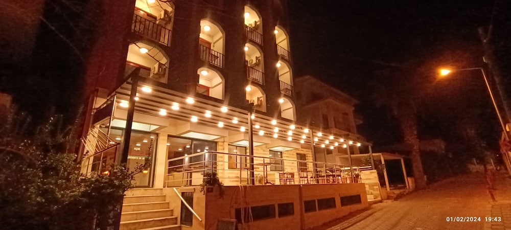

Venezia - Kusadasi - Erciyes Otel Kusadasi