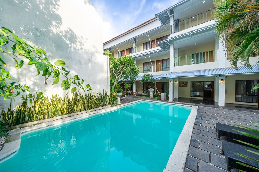 

Roma - Kerobokan - Spazzio Bali Hotel