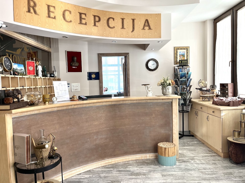 

Napoli - Kotor - Hotel Monte Rosa