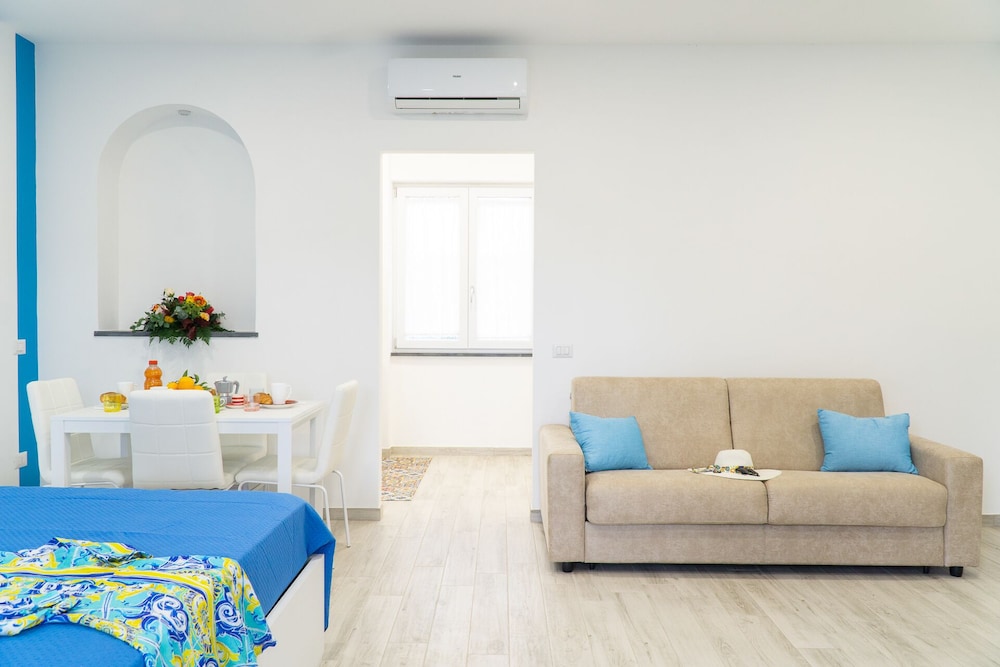 

Milano - Vico Equense - Summer Colors rooms & apartments