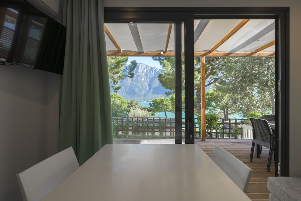

Milano - Malcesine - Camping Park Garda