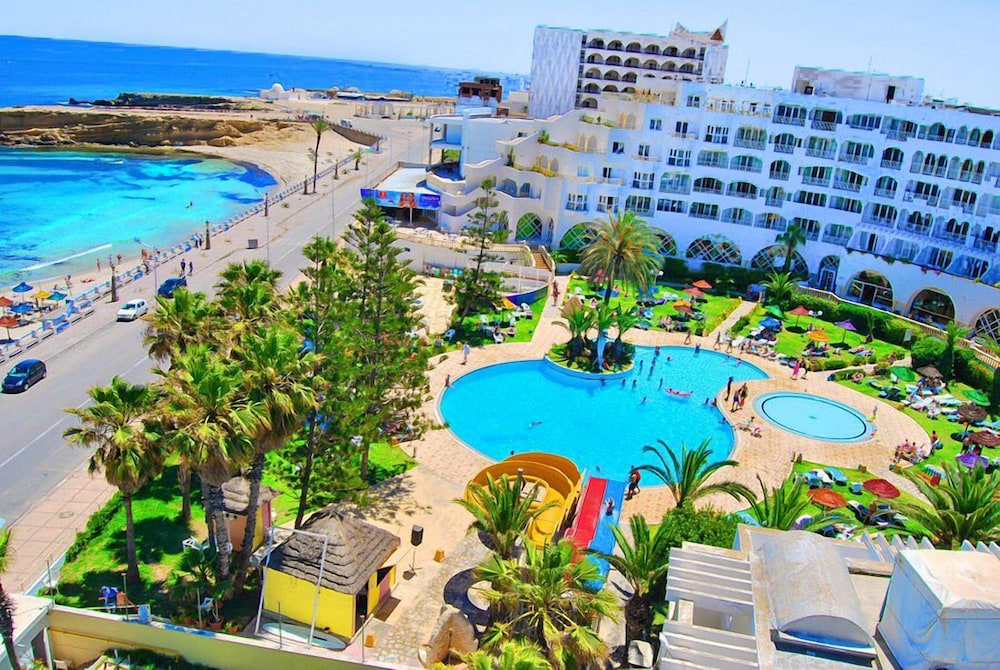 

Milano - Monastir - Delphin EL Habib