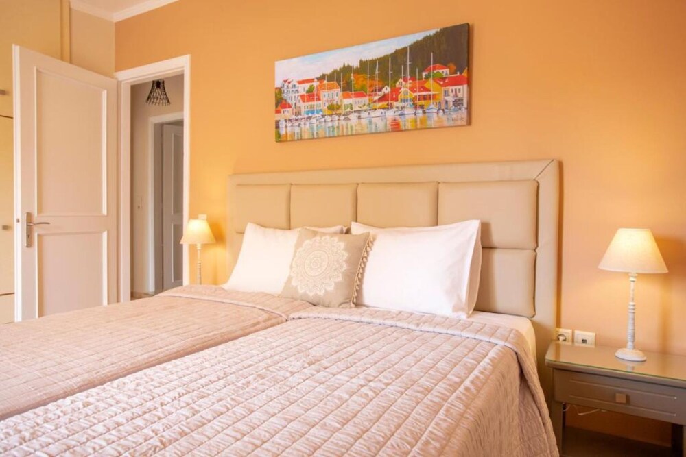 

Torino - Lixouri - Dina Apartments Argostoli