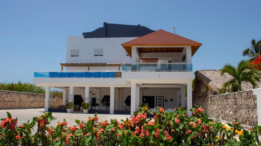 

Palermo - Bávaro - Hotel Capriccio Mare y Restaurante