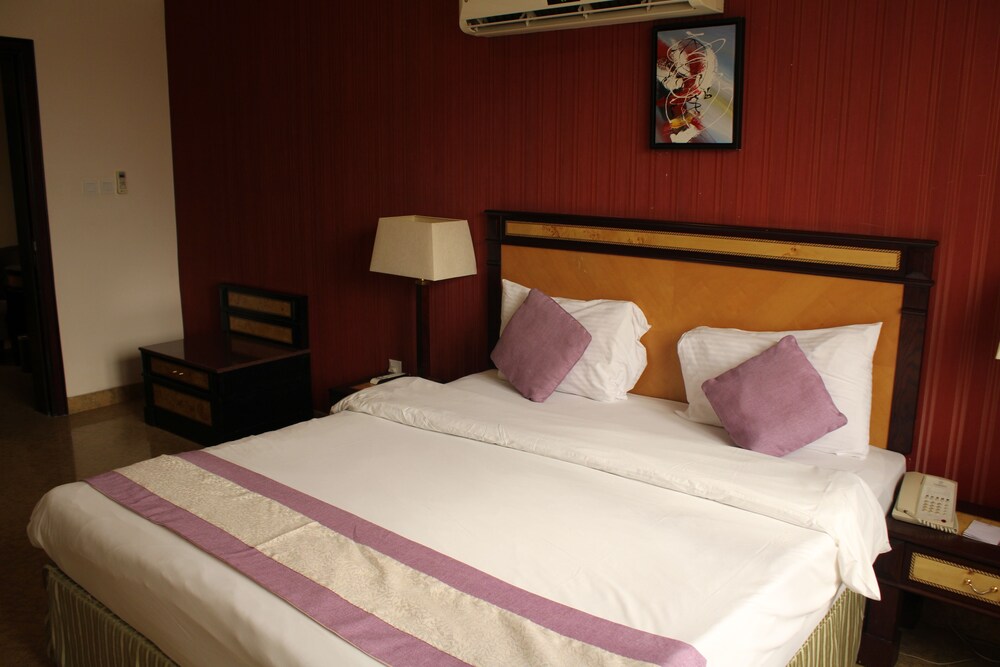 

Roma - Muscat - Garden Hotel Muscat