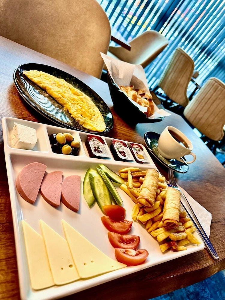 

Bologna - Istanbul, New Airport - Skymoon Istanbul Airport Hotel