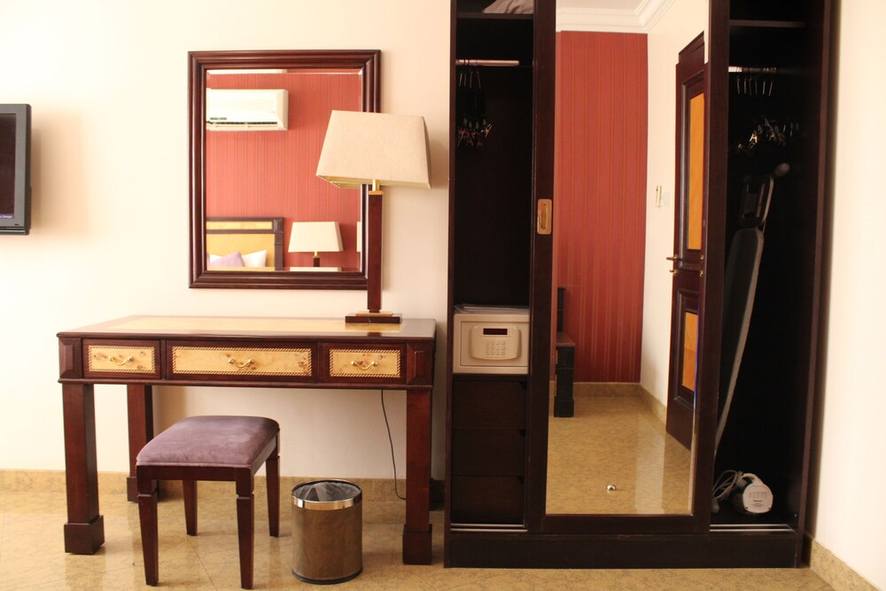 

Torino - Muscat - Garden Hotel Muscat