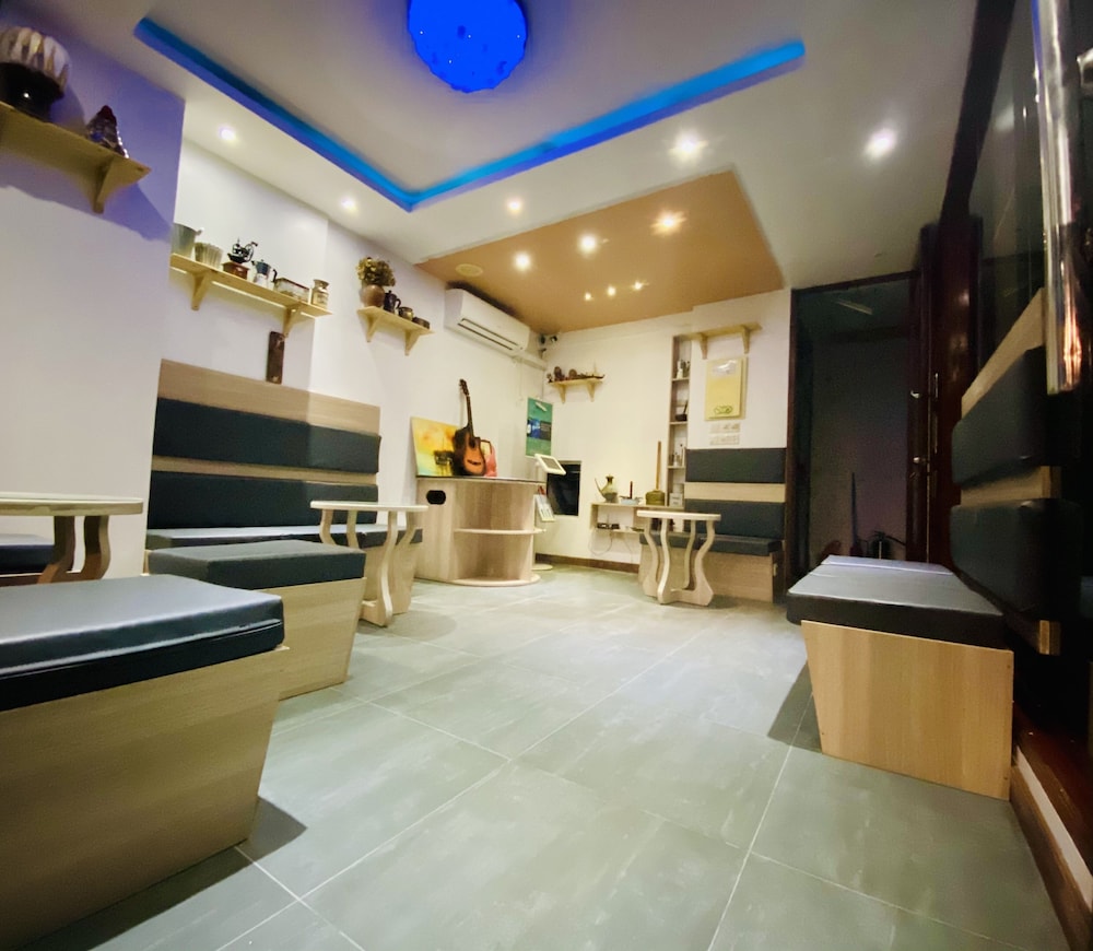 

Cagliari - Male - Turquoise Residence by UI