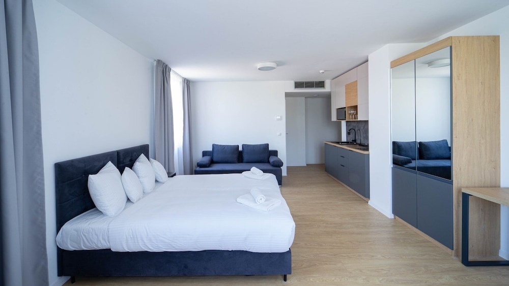 

Milano - Wroclaw - Milo Aparthotel