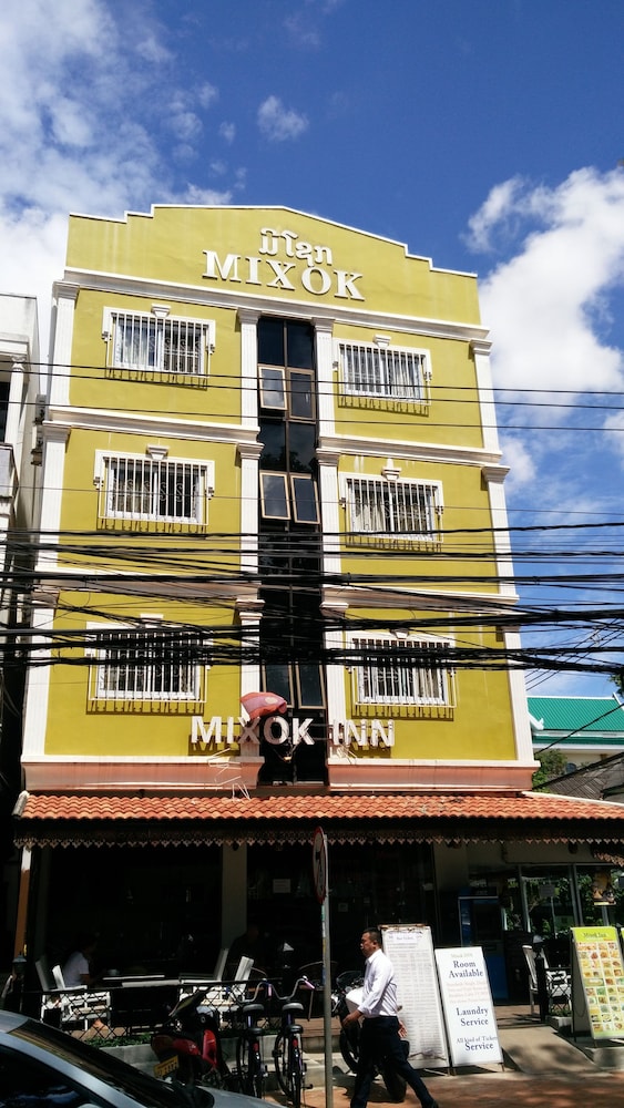 

Roma - Vientiane - Mixok Inn