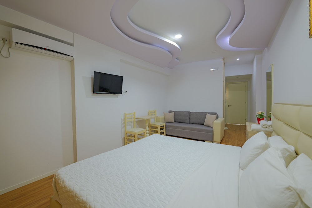 

Napoli - Riviera Albanese - Hotel Iliria