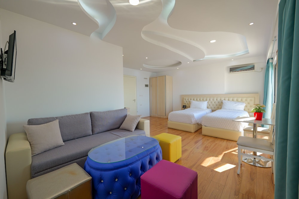 

Bari - Sarandë - Hotel Iliria