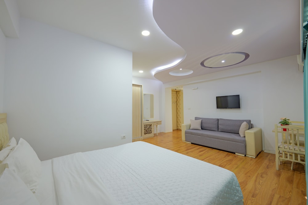 

Catania - Riviera Albanese - Hotel Iliria