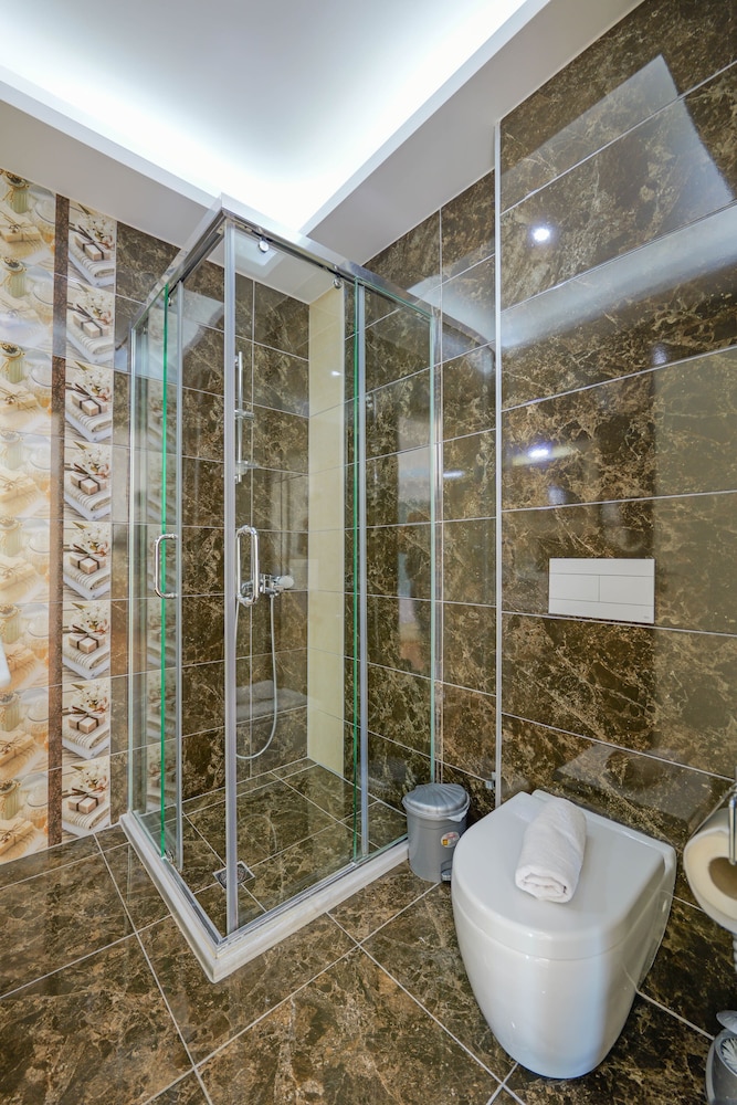 

Catania - Costa albanese - Hotel Iliria