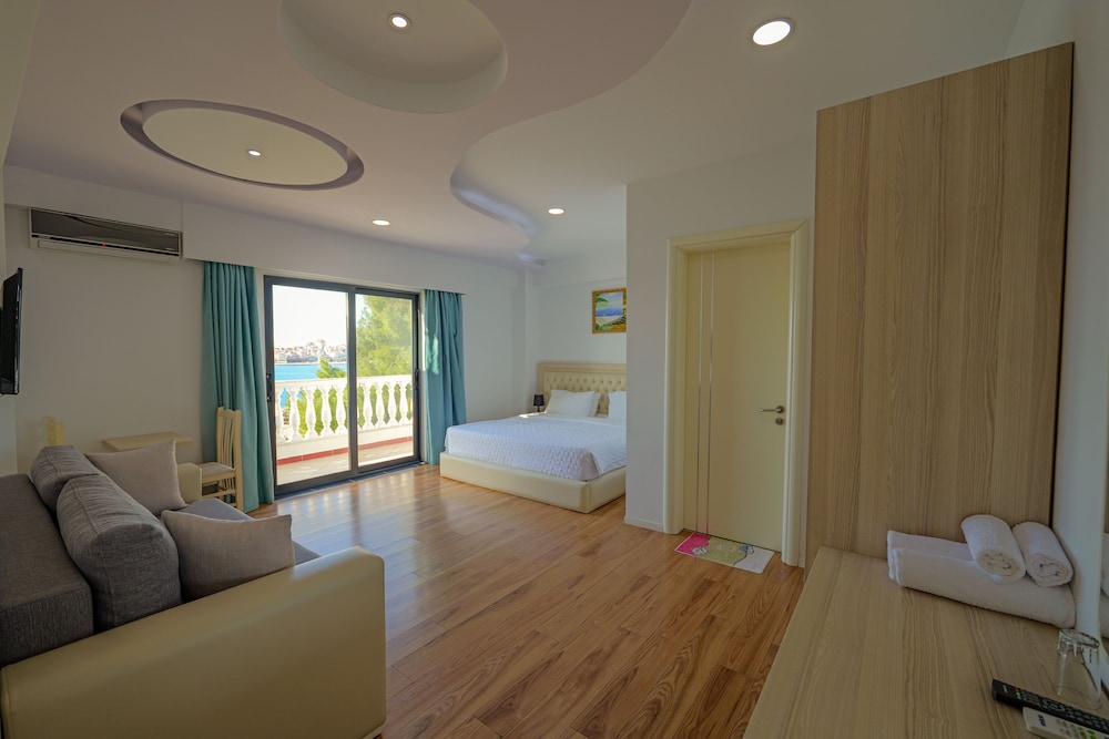 

Trieste - Sarandë - Hotel Iliria
