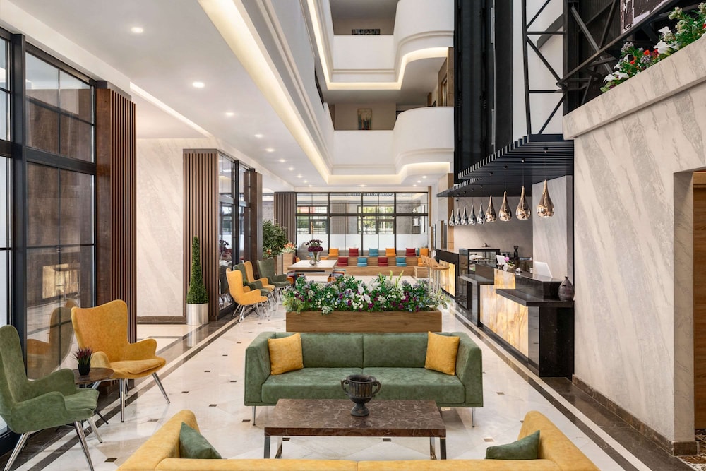 

Milano - Basaksehir - Ramada Encore By Wyndham Istanbul Basin Express