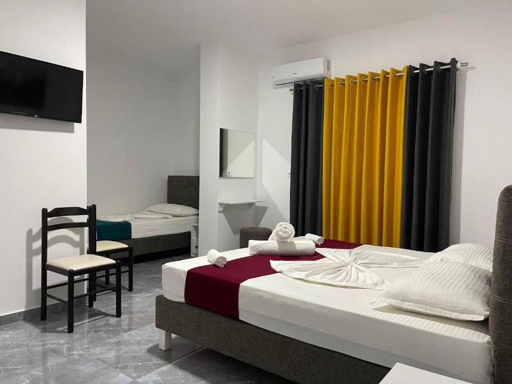 

Napoli - Ksamil - Hotel Seadel