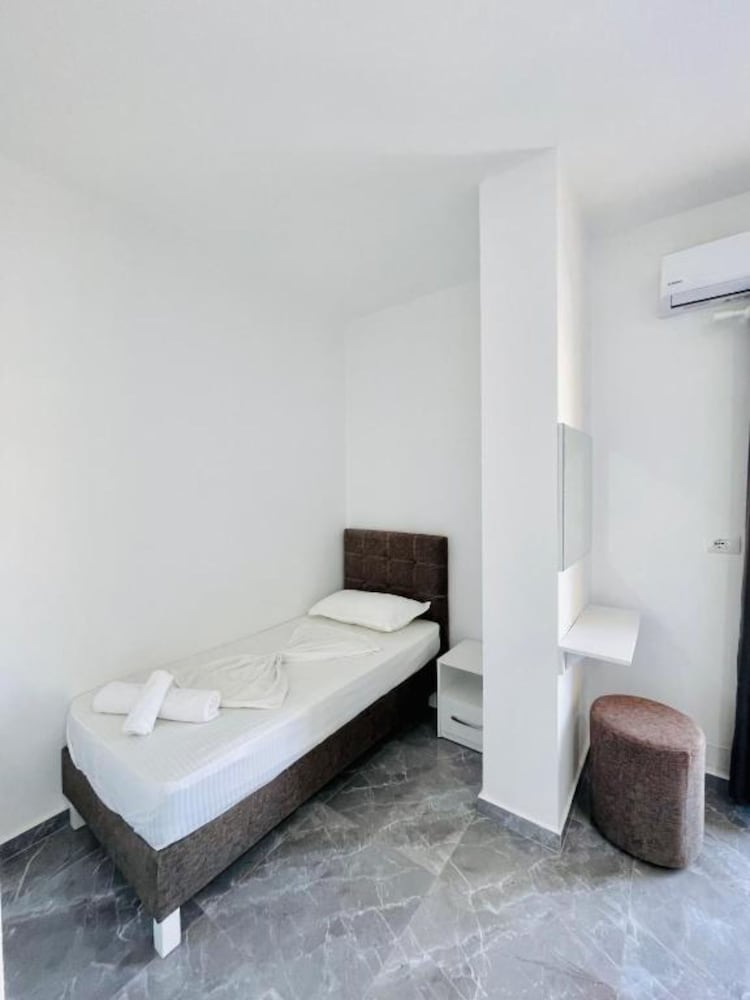 

Venezia - Ksamil - Hotel Seadel
