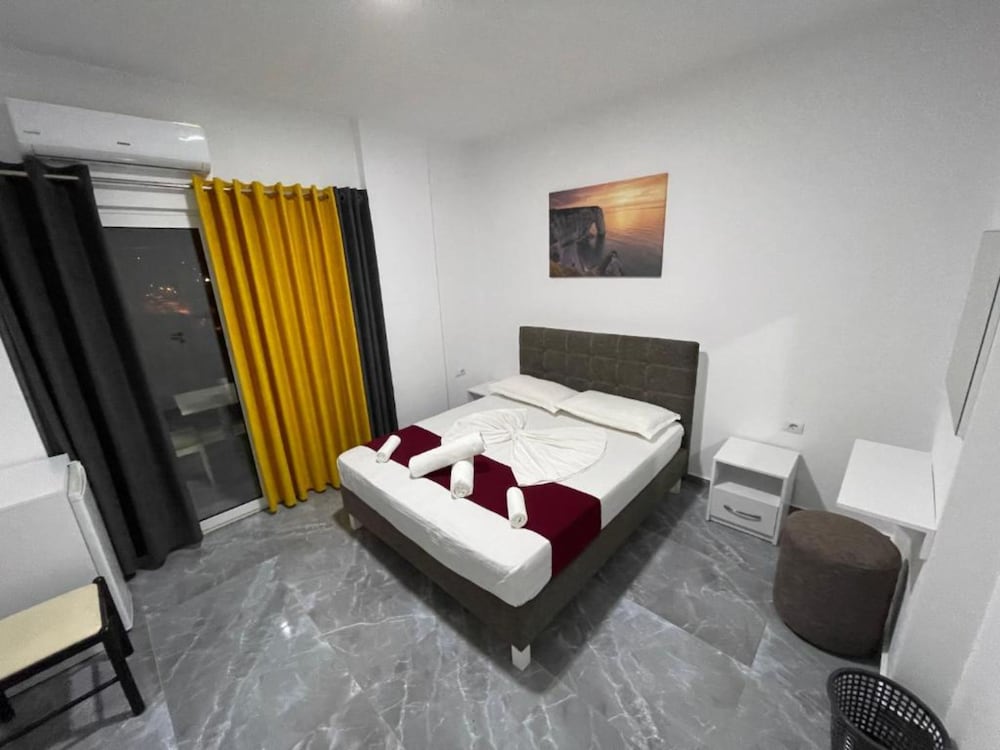 

Milano - Ksamil - Hotel Seadel