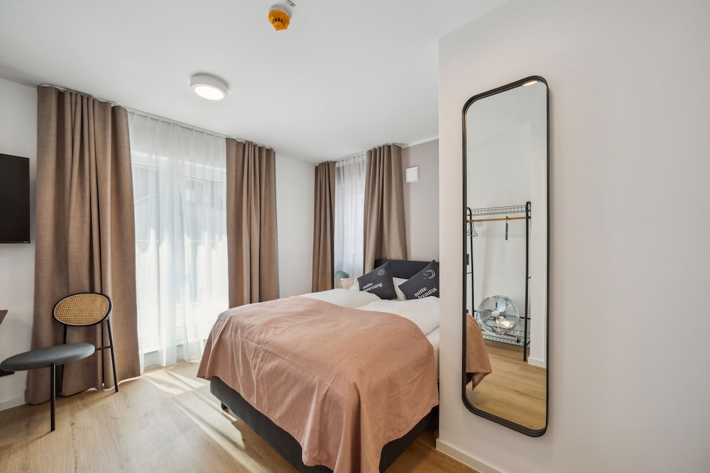 

Roma - Norimberga - limehome Nuremberg Celtisplatz