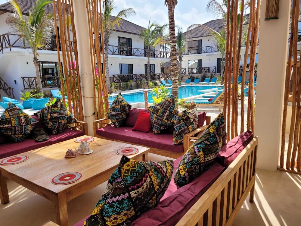 

Roma - Dongwe - Sand Beach Boutique Hotel