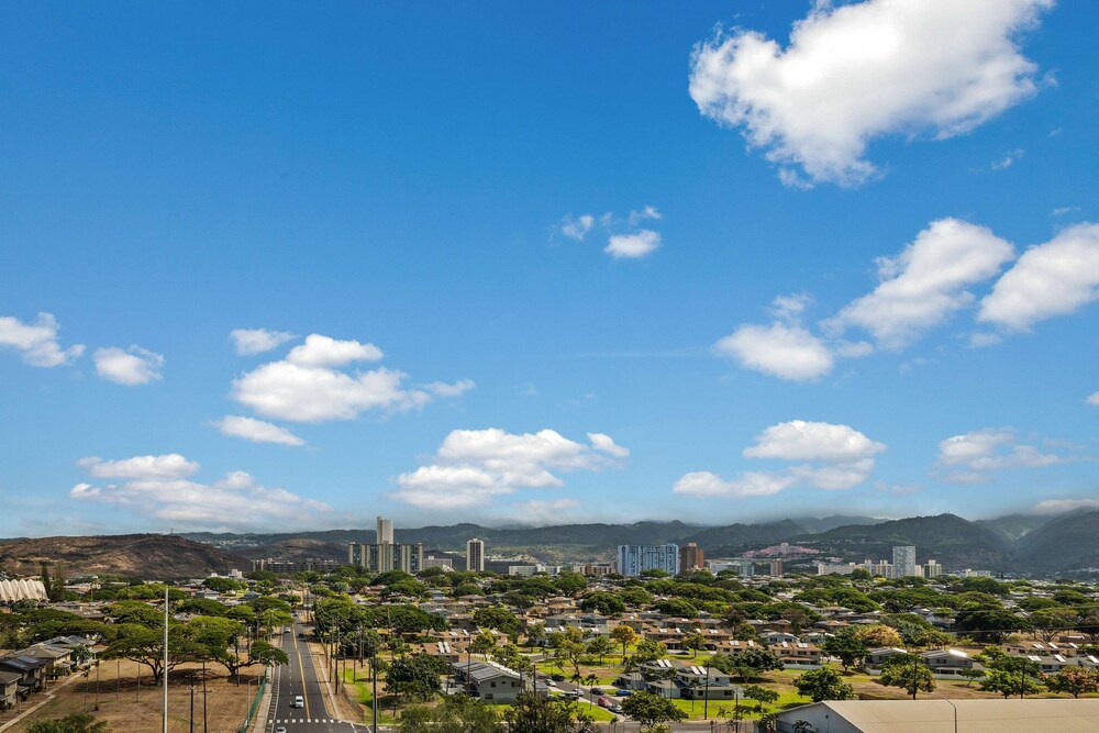 

Bari - Hawaii - Isola di Oahu - Best Western The Plaza Hotel Honolulu Airport - Free Breakfast